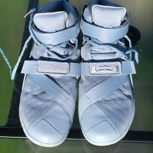 Nike Zoom Shoes 10.5